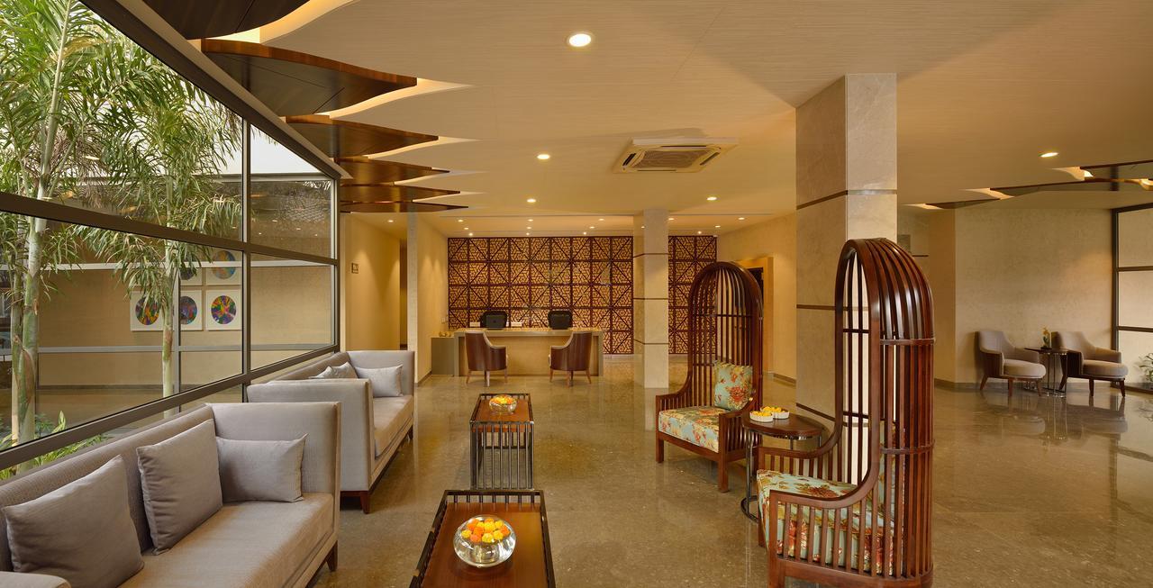 กาเพียร โฮเทล แอนด์ สปา Hotel วาโดดารา ภายนอก รูปภาพ